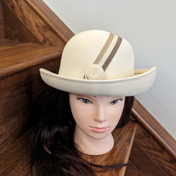 VINTAGE bowler style hat, Andre Montreal, mid century modern - Picture 1 of 10